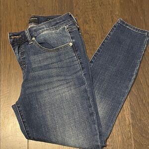 NWOT! Lucky Brand Dark Blue Skinny Jeans